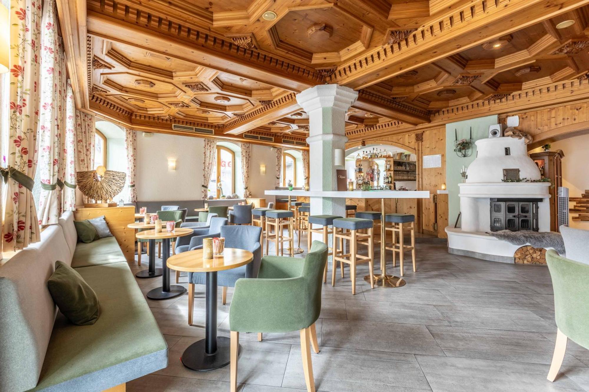 Hotel Post By Keyone Bad Mitterndorf Bagian luar foto
