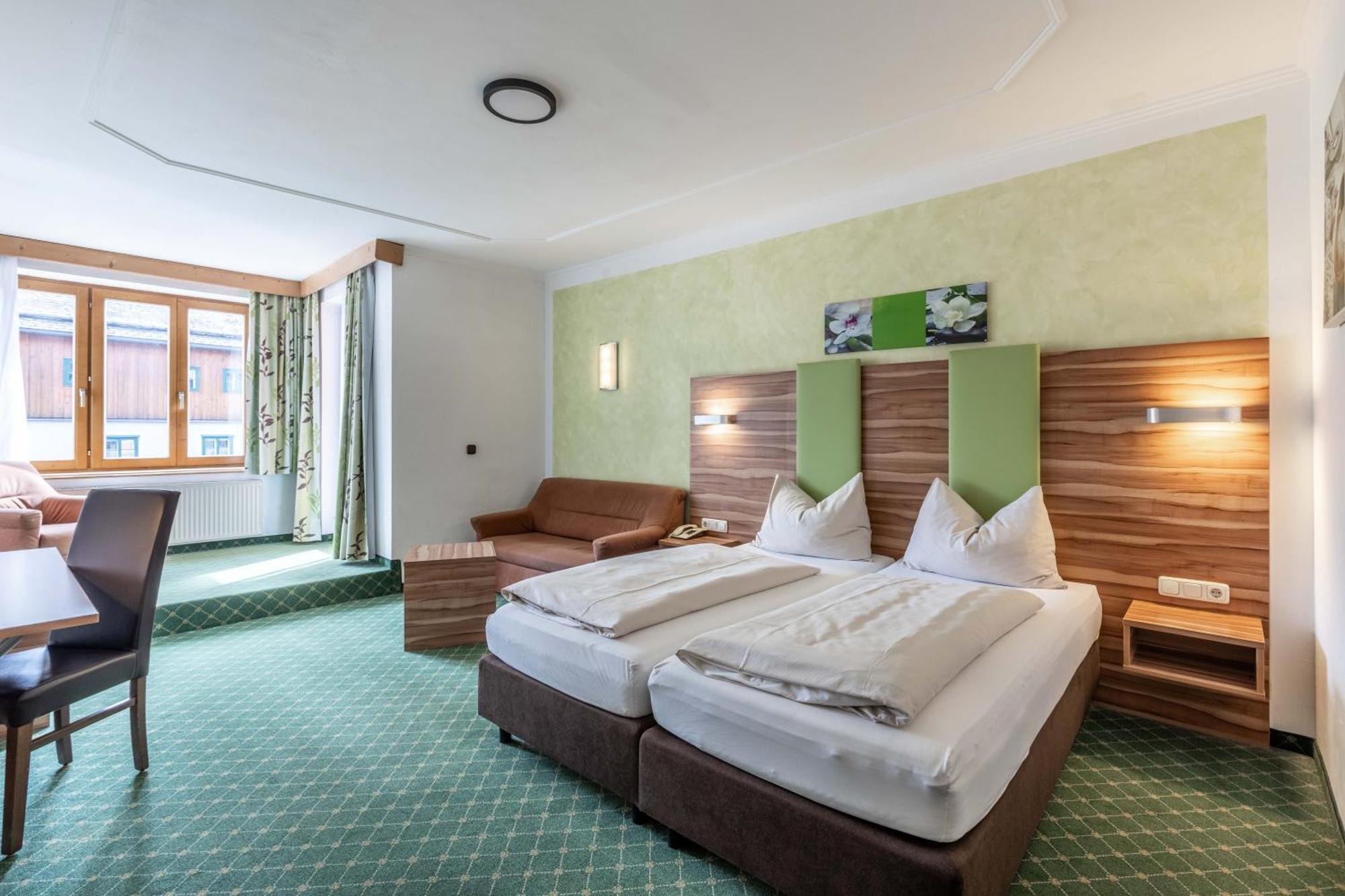 Hotel Post By Keyone Bad Mitterndorf Bagian luar foto