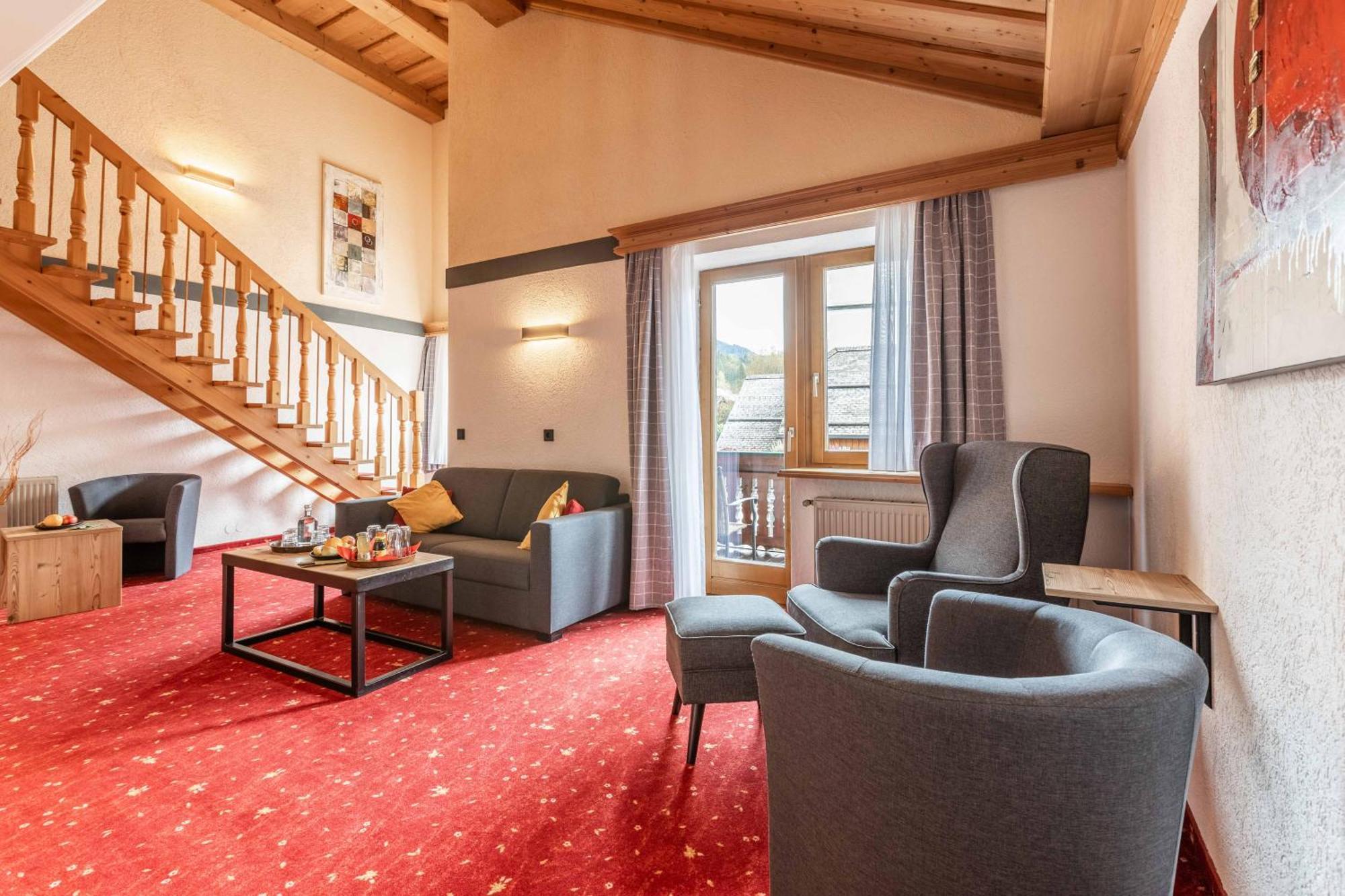Hotel Post By Keyone Bad Mitterndorf Bagian luar foto