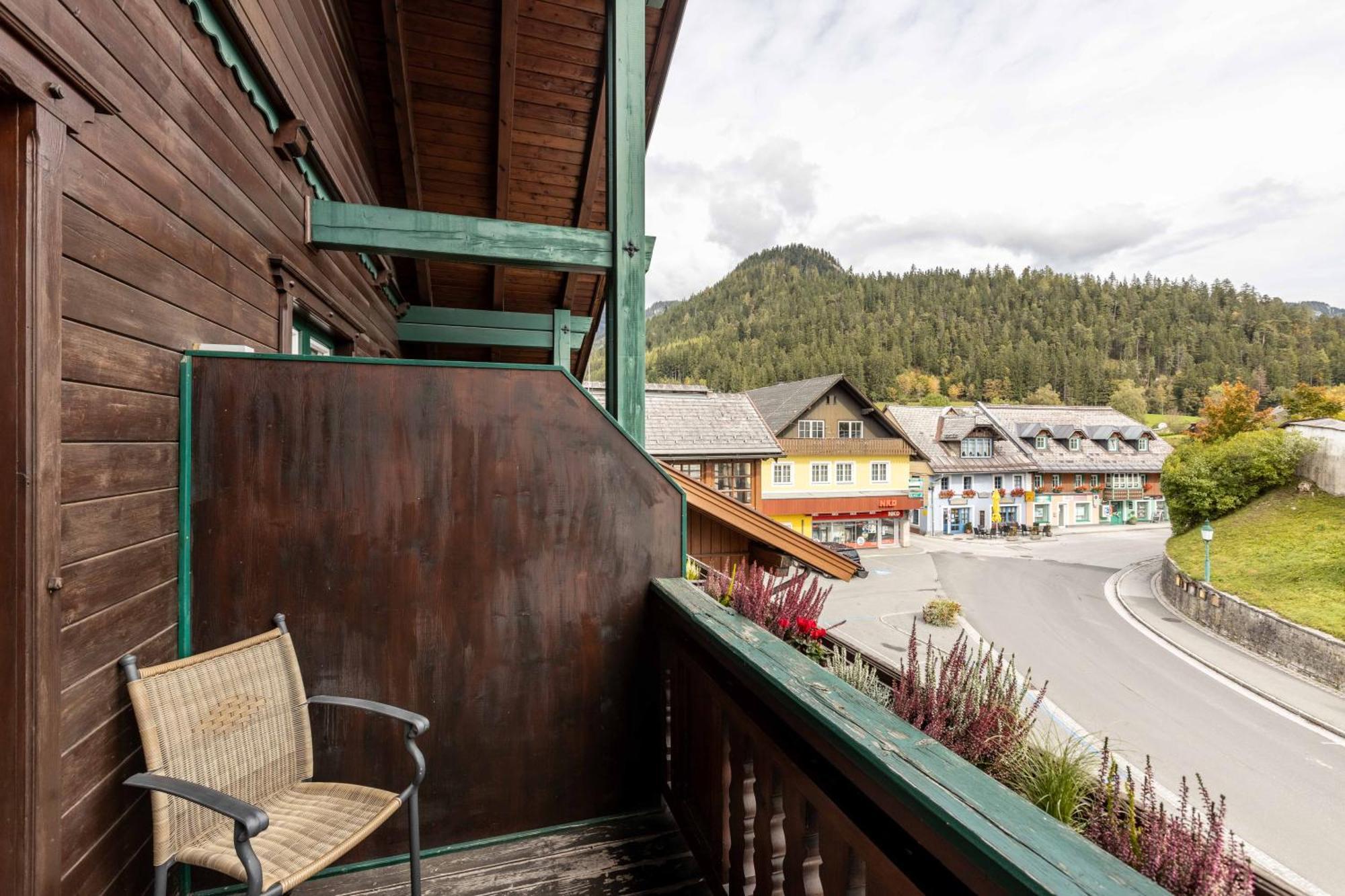 Hotel Post By Keyone Bad Mitterndorf Bagian luar foto