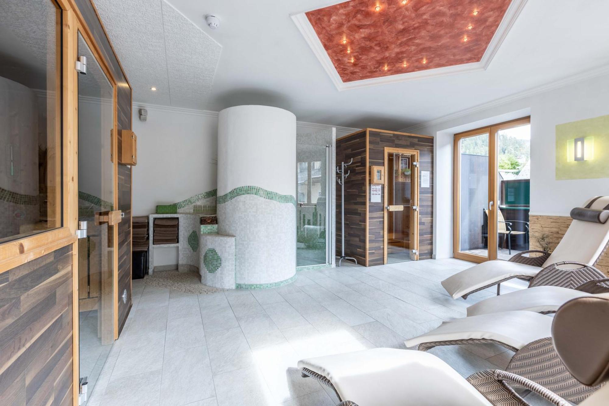 Hotel Post By Keyone Bad Mitterndorf Bagian luar foto
