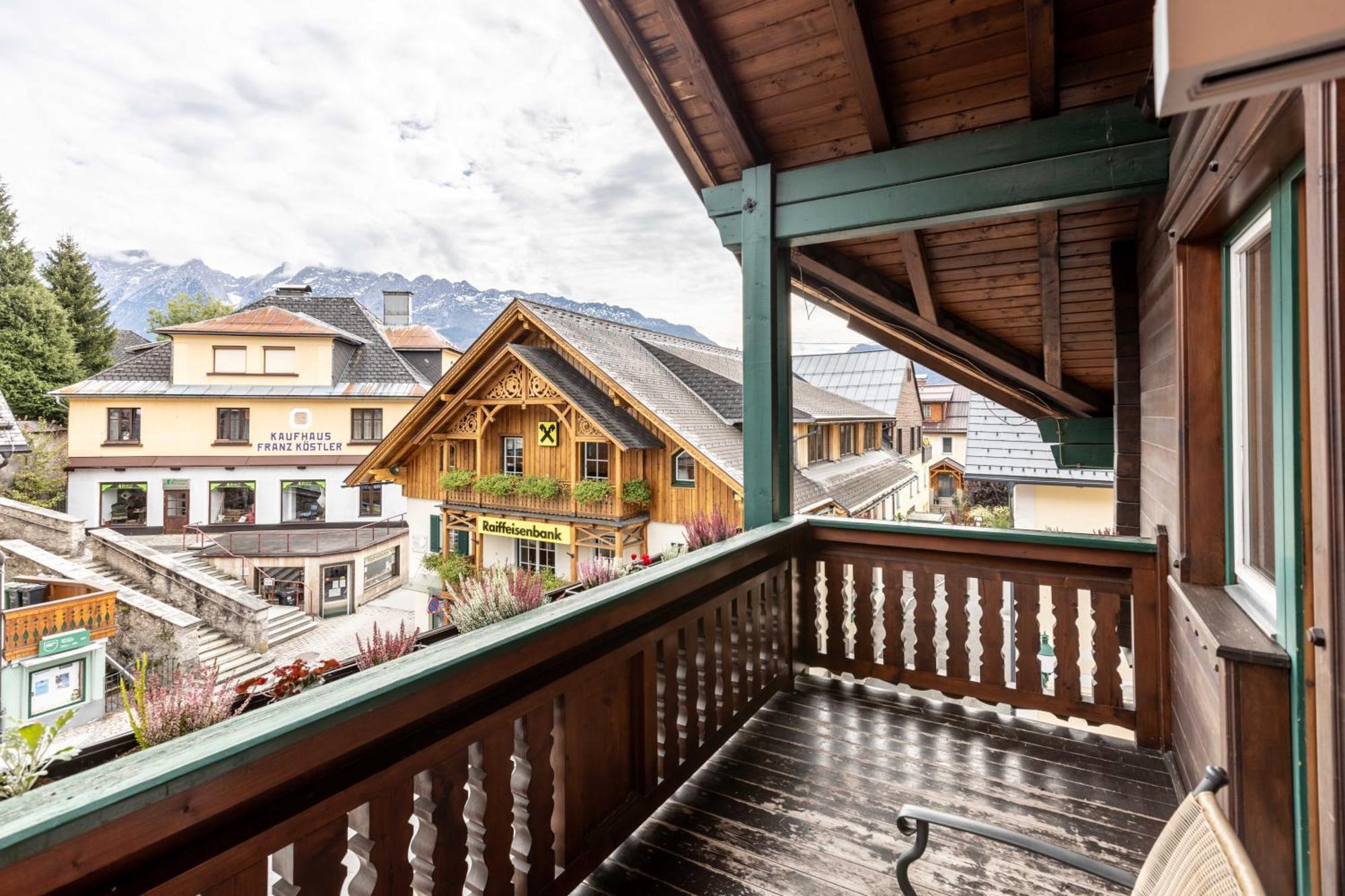 Hotel Post By Keyone Bad Mitterndorf Bagian luar foto