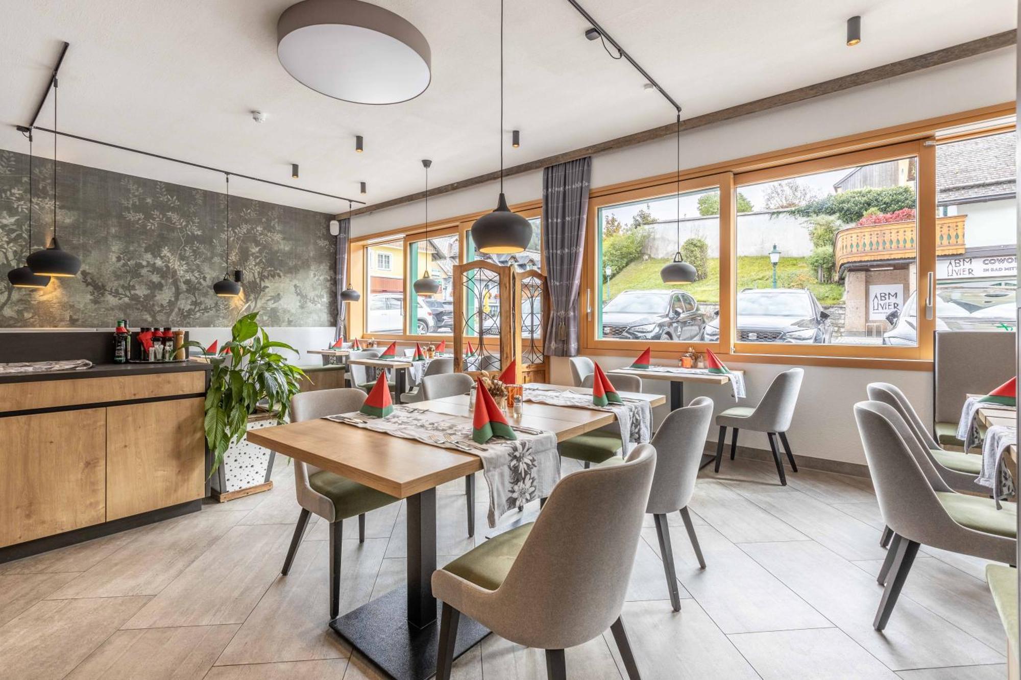 Hotel Post By Keyone Bad Mitterndorf Bagian luar foto