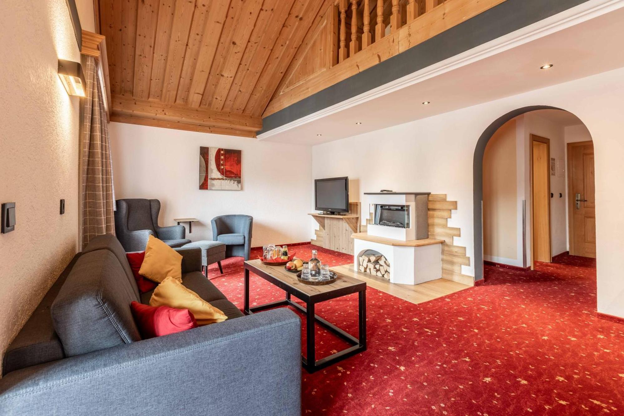 Hotel Post By Keyone Bad Mitterndorf Bagian luar foto