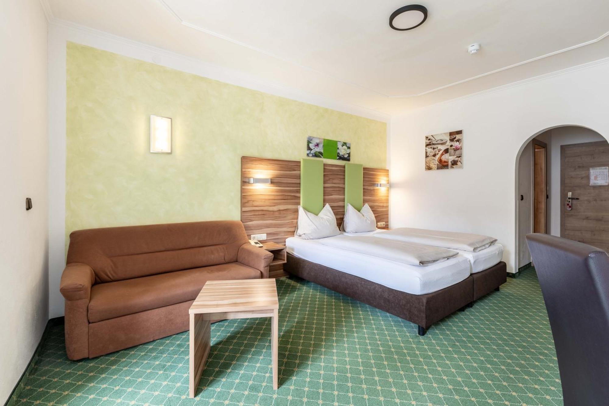 Hotel Post By Keyone Bad Mitterndorf Bagian luar foto