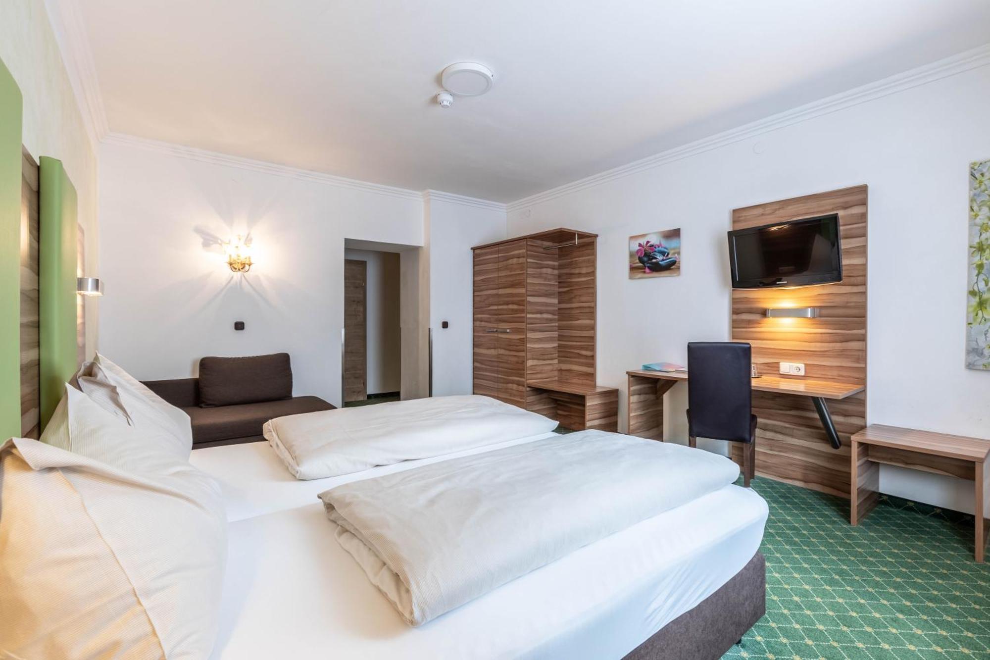 Hotel Post By Keyone Bad Mitterndorf Bagian luar foto