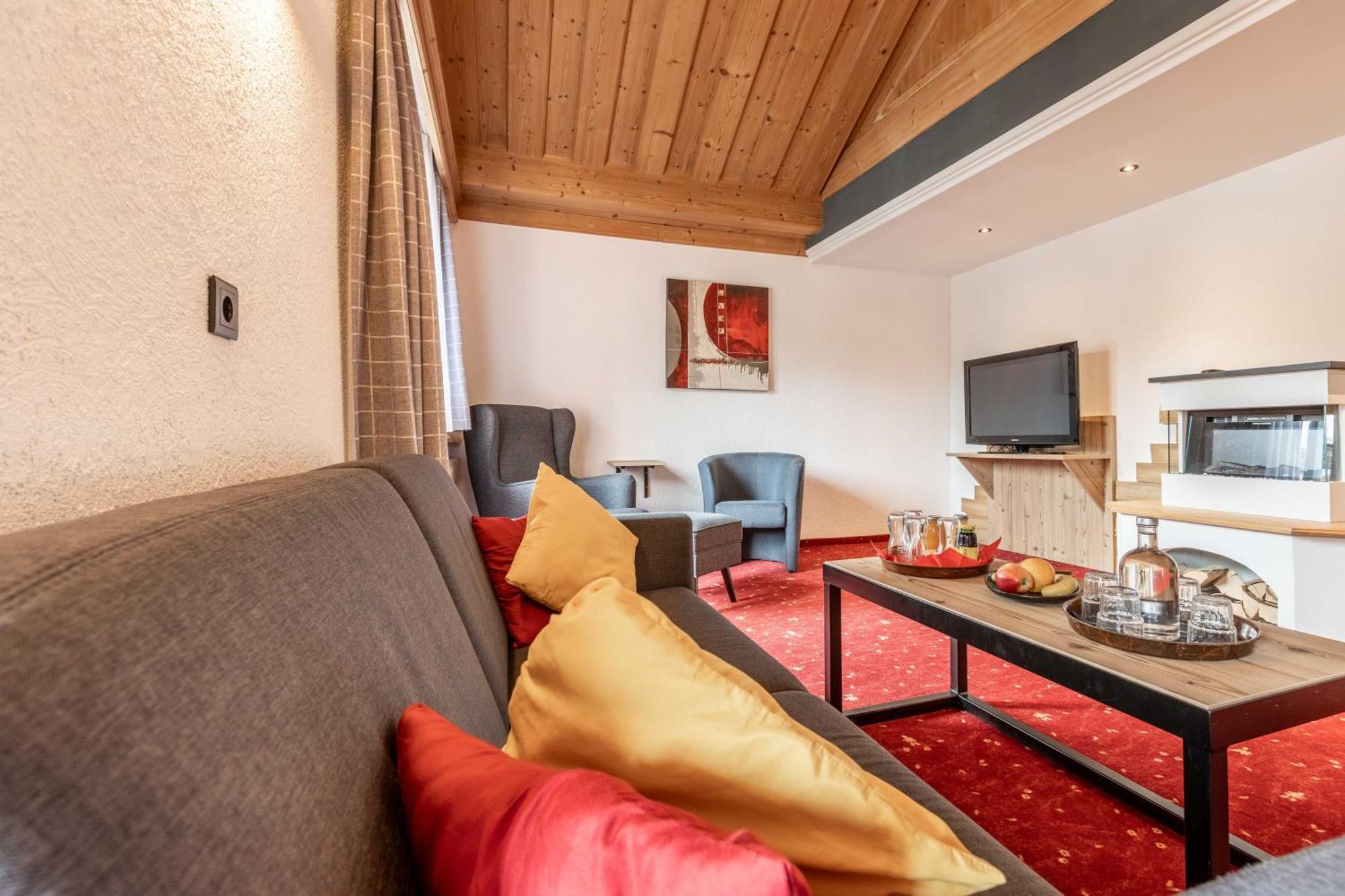 Hotel Post By Keyone Bad Mitterndorf Bagian luar foto